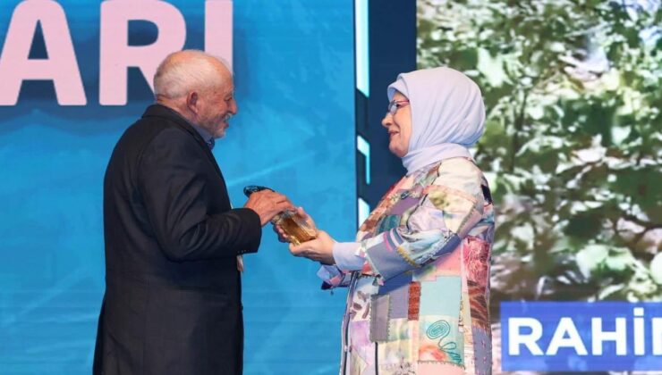Emine Erdoğan’dan ‘Orman Dede’ olarak bilinen Rahim Demirbaş için taziye mesajı