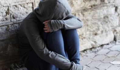Çocuk ve ergenlerde madde bağımlığına dikkat! Akran çevresi yüzde 80 oranında etkili