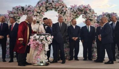 İsmail Demir’in kızı Elifnur Meryem dünyaevine girdi! Erdoğan’dan genç çifte anlamlı hediye
