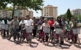 KOMEK’te kadınlar için verilen bisiklet kullanma eğitimi büyük beğeni görüyor