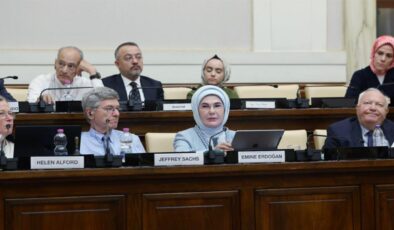 Emine Erdoğan Vatikan’da ‘Dünya 5’ten büyüktür’ mesajı verdi