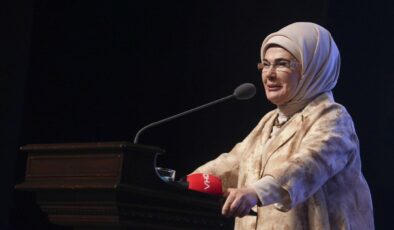 Emine Erdoğan’dan şehitlere taziye mesajı