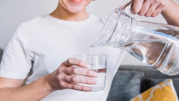 Hamilelikte ne kadar su içmeli? Uzm. Dr. Göktuğ Alakuş uyardı