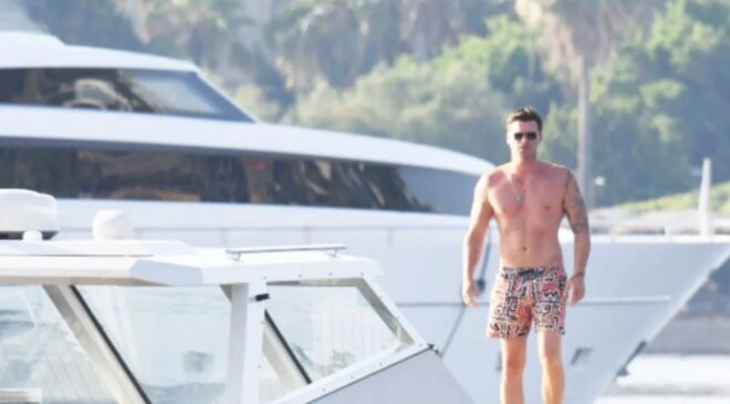 Kıvanç Tatlıtuğ 1,5 Milyon Euro’luk Yatıyla Bodrum Tatilinde
