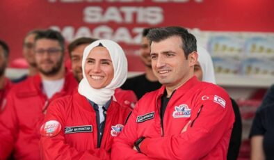 Sümeyye Erdoğan NEXT Sosyal’e katıldı! Selçuk Bayraktar’dan romantik karşılama mesajı