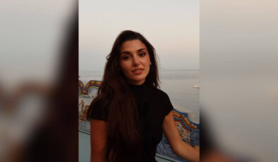 Hande Erçel Bodrum’da Aile Saadeti Temalı Tatil Yaptı