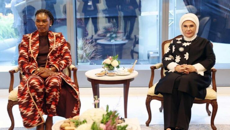 Emine Erdoğan Gabon Cumhurbaşkanı’nın eşi ile görüştü