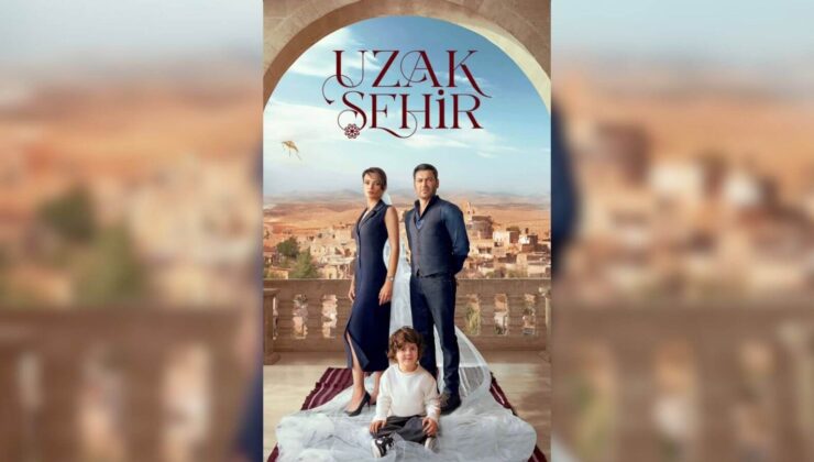 Uzak Şehir Oyuncuları Özel İstekle Öpüşmüş