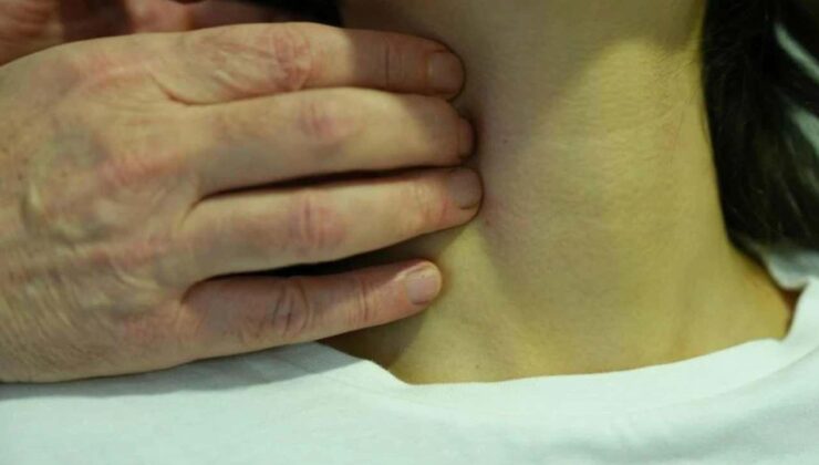 Uzmanından uyarı: Boynunuzda şişlik mi var? Aman dikkat