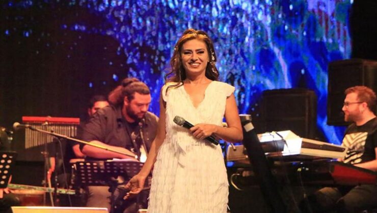 Yıldız Tilbe’den Gazze çıkışı: “Büyük bir vahşet yaşanırken 300 yıl yaşamak istemem”