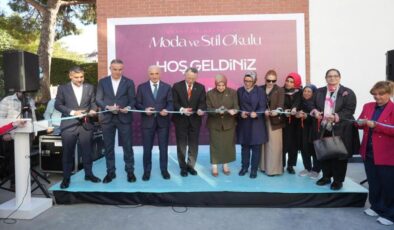 Ümraniye’de Moda ve Stil Okulu hizmete açıldı: Kadınlara yeni eğitim ve istihdam kapısı