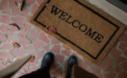 Uzmanlar uyardı: Kapı paspası sandığınız kadar masum değil!