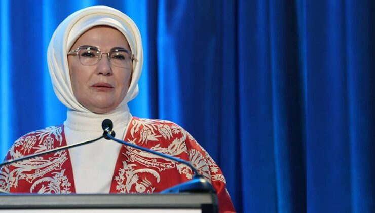 Emine Erdoğan “Anadoludakiler: Sof’un Zamansız Yolculuğu Sergisi”nin açılışında konuştu