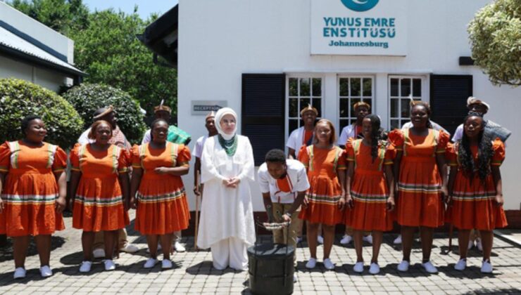 Emine Erdoğan, Güney Afrika’da Yunus Emre Enstitüsüne ziyarette bulundu