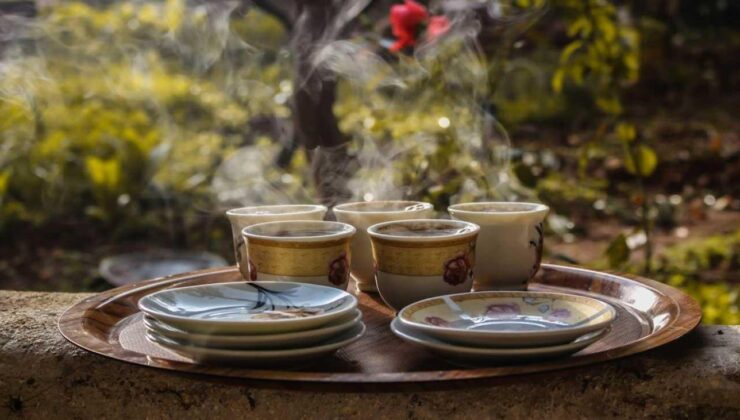 Japonya’da yeni trend: Peynirli çay gençlerin gözdesi oldu!