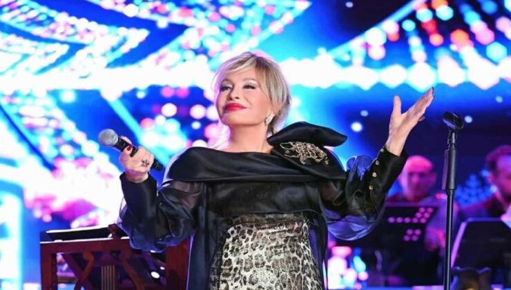 Bütün şarkıları canlı okudu! Emel Sayın performansıyla övgü topladı