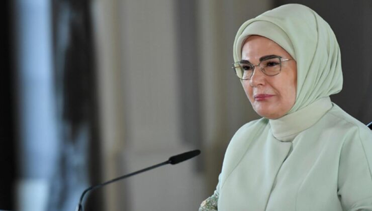 Emine Erdoğan’dan Regaip Gecesi mesajı: Bu mübarek gece, insanlığı iyilikte buluştursun