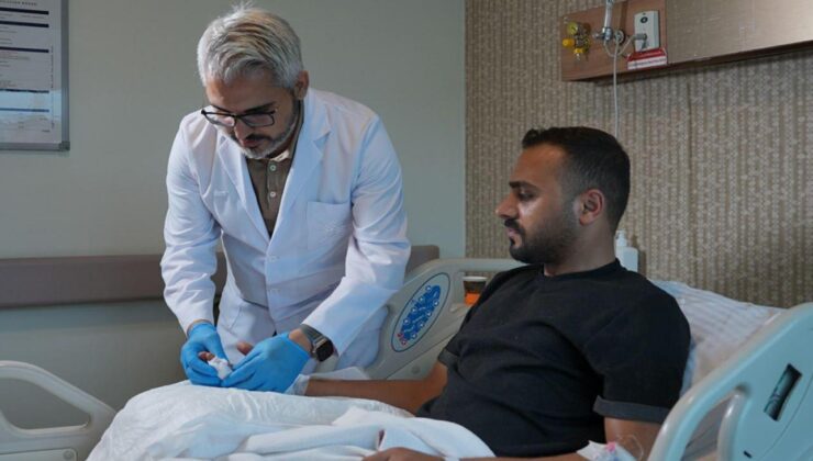 Motosiklet kazasında kopan parmak mikrocerrahi yöntemiyle yeniden dikildi