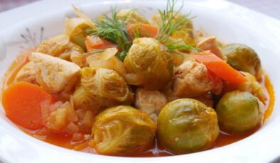 Sebze ve etin mükemmel uyumu: Tavuklu Brüksel lahanası tarifi