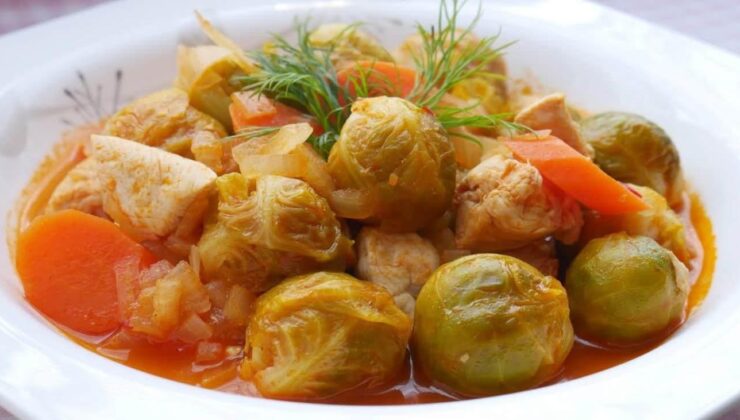 Sebze ve etin mükemmel uyumu: Tavuklu Brüksel lahanası tarifi