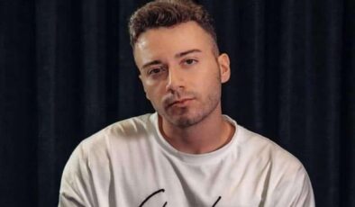 Enes Batur, İstanbul Havalimanı’nda gözaltına alındı!