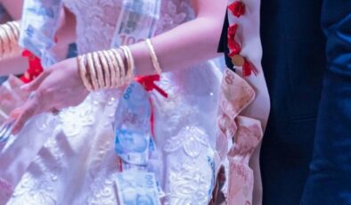 Kayseri’de ilginç olay: Düğünde taktığı çeyrek altın geri gelmeyince icrayla geri aldı!