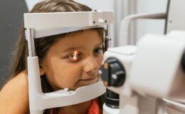 Uzmanından kritik uyarı: Uzun süre ekrana bakmak miyop hastalığını artırıyor