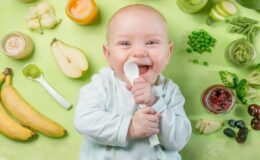 Ek gıdaya geçen bebeklerin tüketmesi gereken besinler