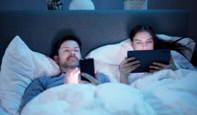 Ekran ışığından sızan sessiz tehlike: Mavi ışık hem uykumuzu hem de göz sağlığımızı etkiliyor