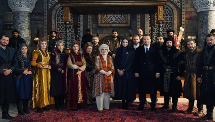 Emine Erdoğan ‘Kuruluş Orhan’ setine ziyarette bulundu