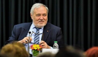 İlber Ortaylı’nın ailesinden dikkat çeken sosyal medya kararı!