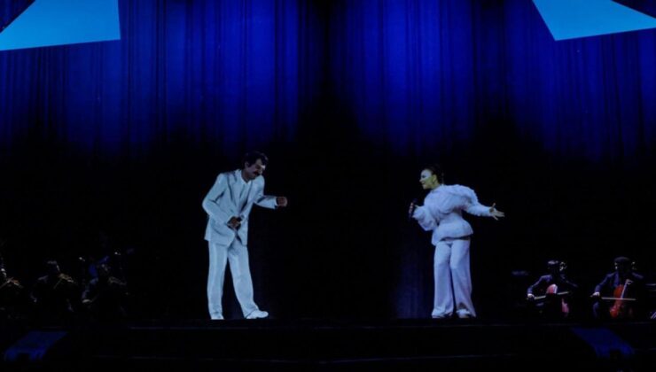 Türk Telekom 5G galasında yıldızlar geçidi!