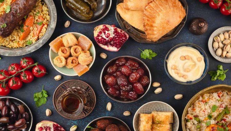 Uzmanlardan bayram uyarısı: ‘Sofrada ölçüyü kaçırmayın’