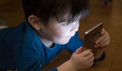 Çocuklarda reels alarmı: Sosyal medya dikkat süresini kısaltıyor, bağımlılık riski artıyor!