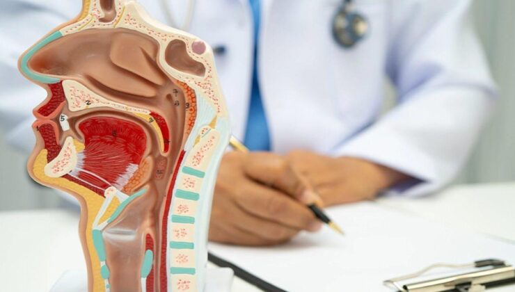 Şah damarına yapışan kanser hücrelerine ‘Ağız İçi’ Operasyon! Felç riski ortadan kalktı