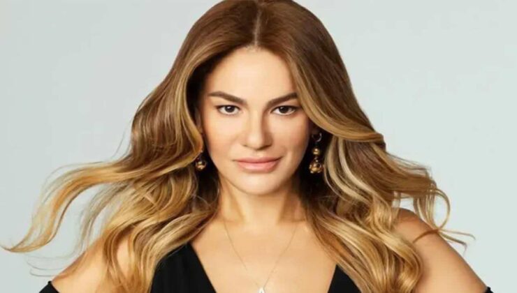 Derya Bedavacı minik hayranıyla düet yaptı!