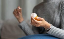 Dikkat çeken uyarı: Kanser hastalarında ezbere alınan vitaminlere dikkat