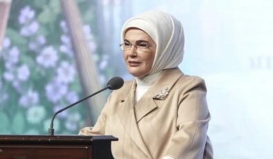 Emine Erdoğan’dan Dünya Ebeler Günü’ne ilişkin paylaşım